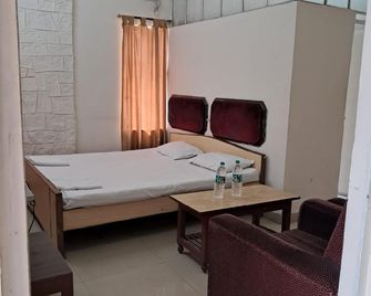 Hotel City Palace - Ranchi - Bedroom