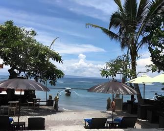 The Beach Candidasa - Manggis - Bina