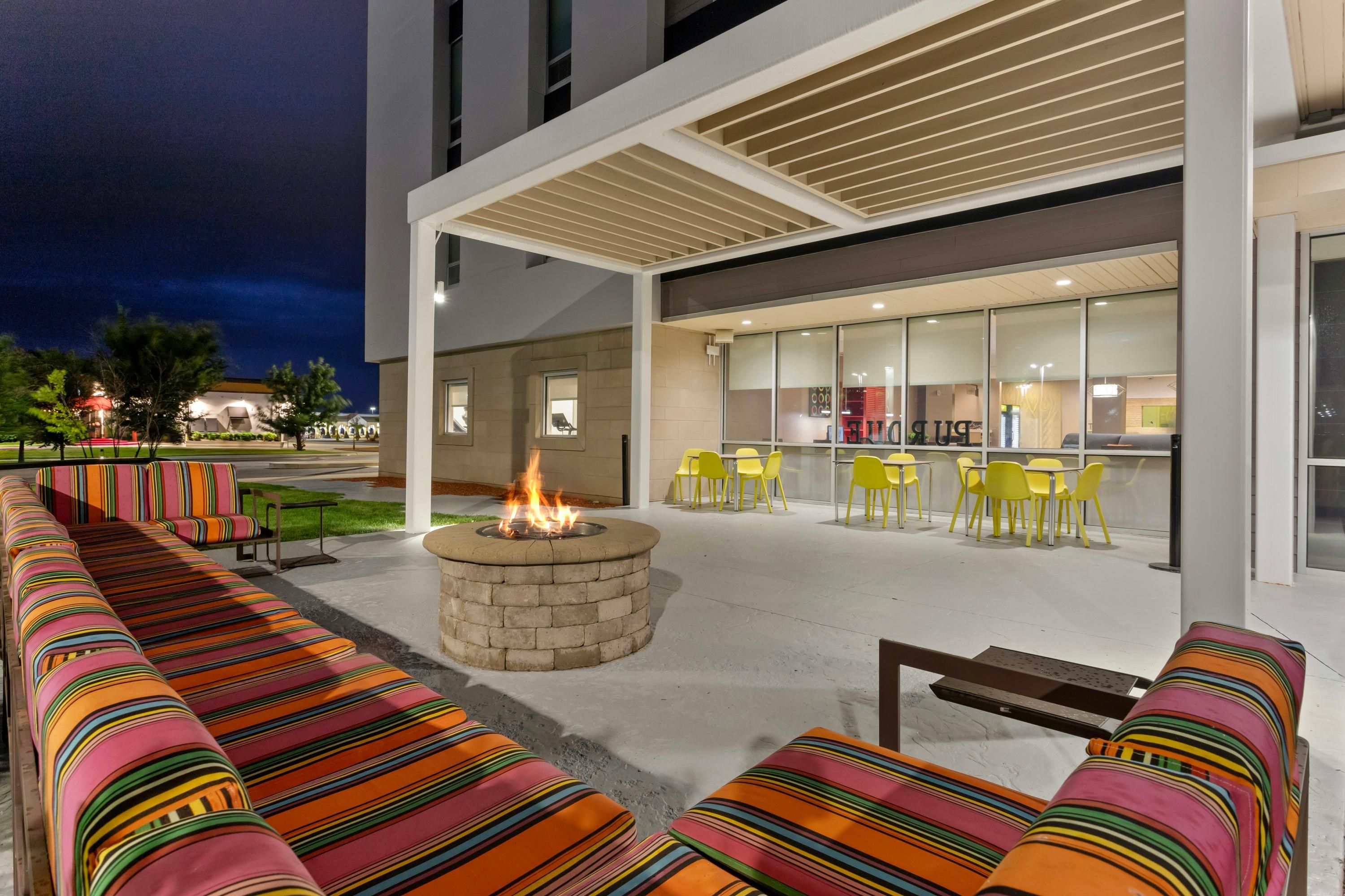 Home2 Suites by Hilton Lafayette - Lafayette - Gebouw