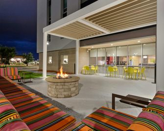Home2 Suites by Hilton Lafayette - Lafayette - Gebäude