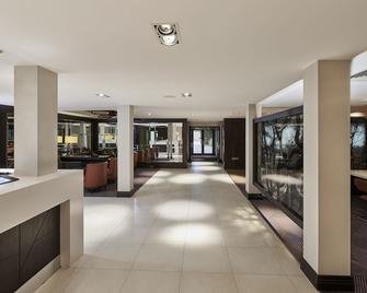 DoubleTree by Hilton London Ealing - London - Lobby