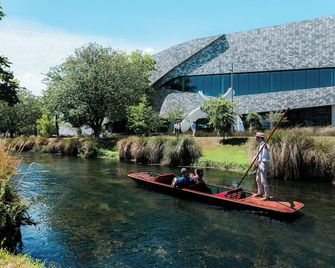 Ramada Suites by Wyndham Christchurch City - Christchurch