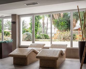 Apartamentos Vistasol - Magaluf - Reception