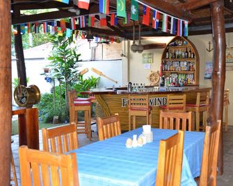 Captains Lodge and Bar - Panglao - Restaurant
