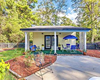 Cottage with private pool. - Saint George - Innenhof