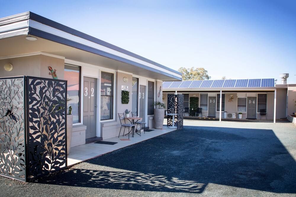 كاميو إن موتل