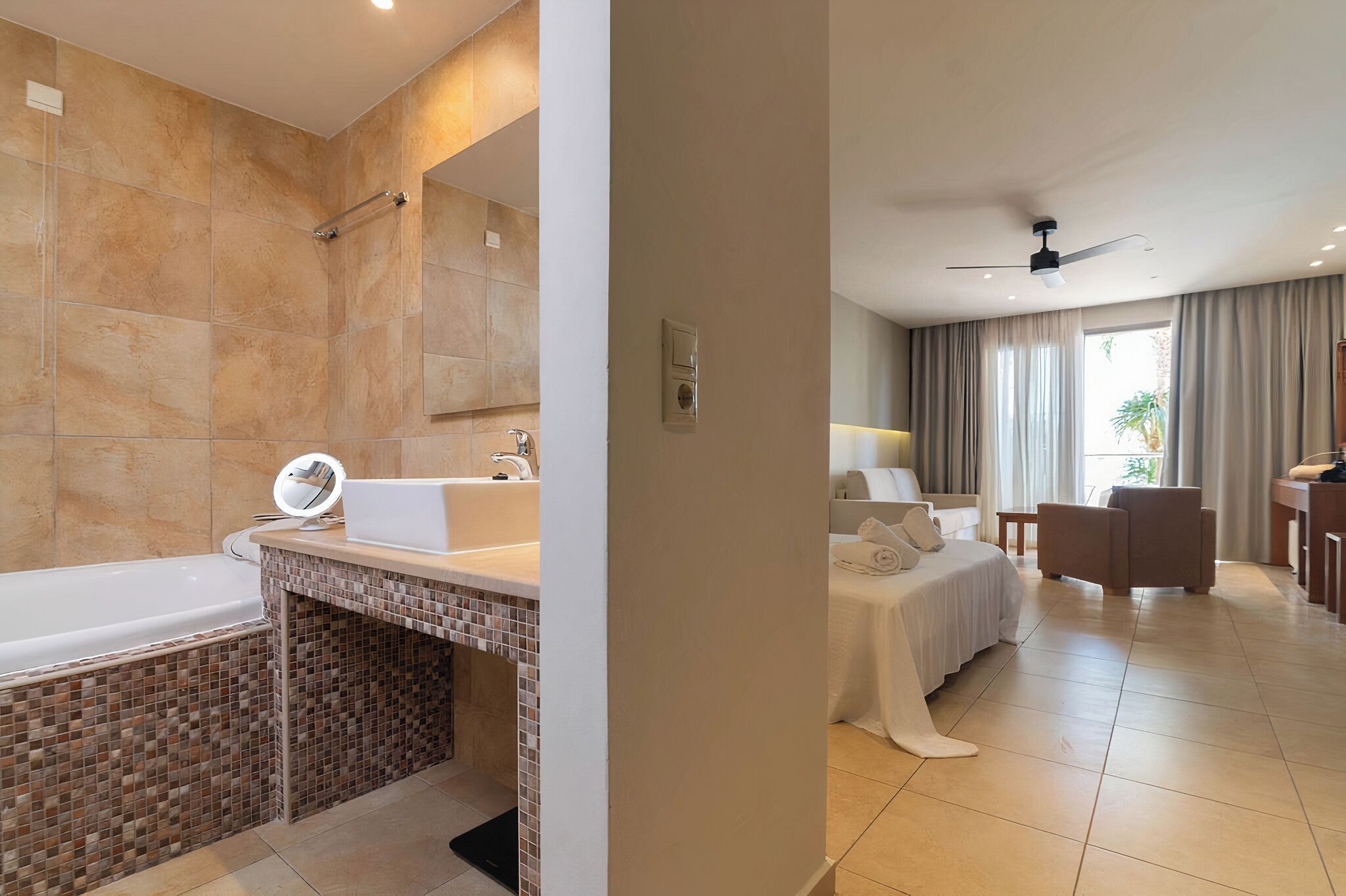 The Noverian Scenic Crete 5 Star Hilltop Villa Resort & Spa - Mália