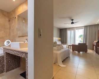 The Noverian Scenic Crete 5 Star Hilltop Villa Resort & Spa - Mália