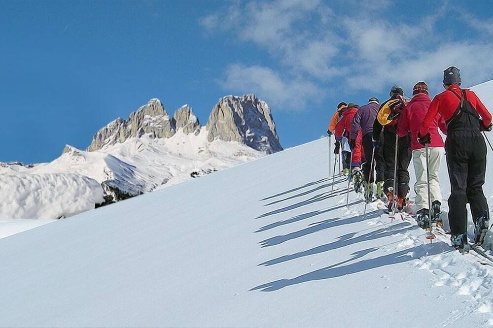 Hotel Dolomites Inn - Canazei