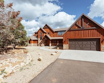 Zion Ponderosa Ranch Resort - Mount Carmel - Building