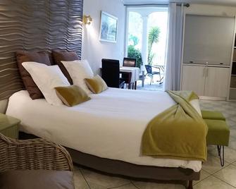 Chambre d'hôtes La Potinière - Saint-Raphaël - Schlafzimmer