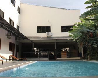 Hotel Augusta Lembang - Lembang