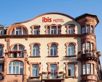 Ibis Metz Centre Gare - מץ - בניין