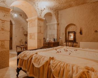 Serenus Cave Suites - Ortahisar - Habitación