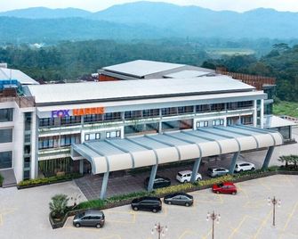 Fox Harris Hotel & Convention Banjarnegara - Banjarnegara - Edificio
