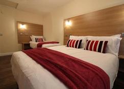 Salisbury Renovated Apartment - Belfast - Bedroom