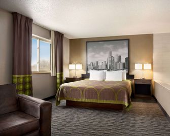 Super 8 by Wyndham Joliet I-55 N/Chicago - Joliet - Habitación