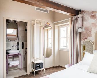 Hôtel Amoi Vieux Port - Marseille - Marseille