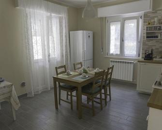 B&b Casa DI Mimma - Montesilvano - Comedor