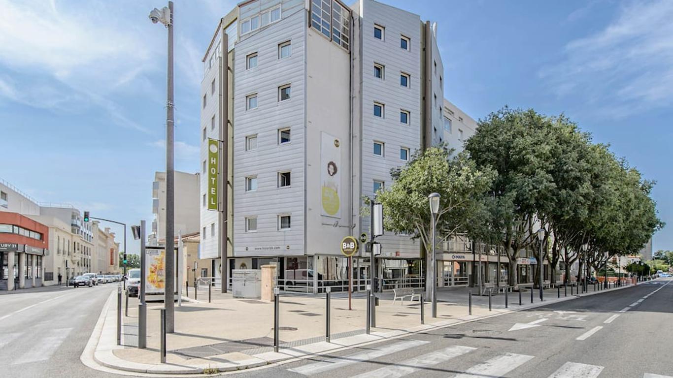 B&B HOTEL Nîmes Centre Arènes