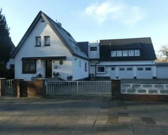 Sommer Gaestehaus - Bremerhaven - Edificio