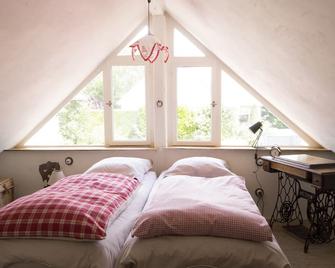 Upscale cottage in Strasbourg with private parking - Strasbourg - Chambre