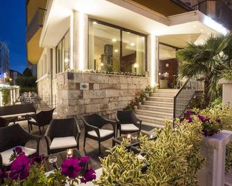 Hotel Brig - Cattolica - Patio