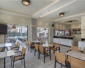 Adonis Hotel - Pefkochori - Restaurante