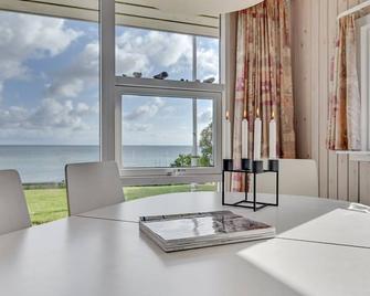 Holiday Home Keti - 5m from the sea by Interhome - Nyborg - Dining room