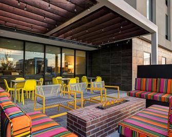 Home2 Suites by Hilton Dekalb - DeKalb - Building