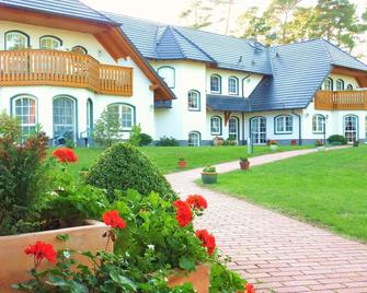 Landhaus Müritzgarten Hotel garni - Röbel