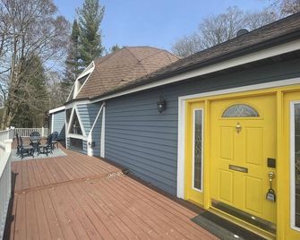 Whitewater Lake Dome House - Holiday Home - Whitewater