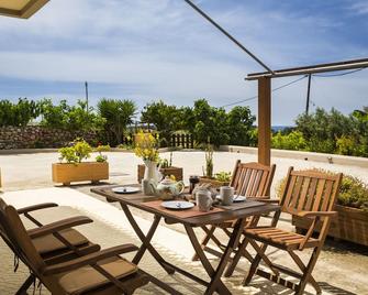 Polymnia Apartments Lassi - Lassi - Patio