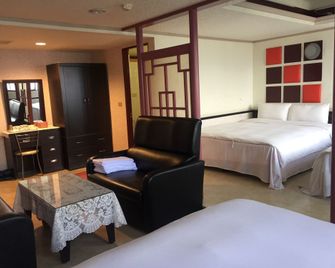King Lo Tung Hotel - Luodong Township