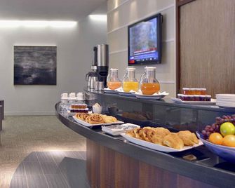 Novotel Montréal Aéroport - Montreal - Buffé
