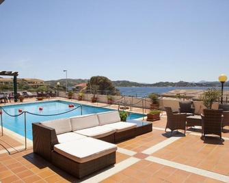 Hotel Miralonga - La Maddalena - Uima-allas