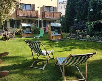 4 Strony Swiata Dom Goscinny - Дзвіржино - Патіо