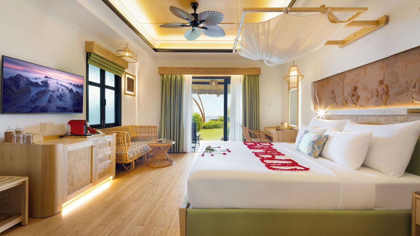 Bamboo Village Beach Resort & Spa