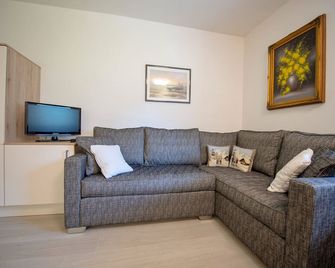 Apartments Cesa Bruma - Ortisei - Living room