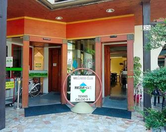 Hotel Rezia Valtellina - Cosio Valtellino - Bâtiment