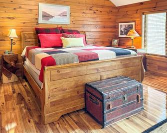 Townhome G1 - 4th Lake - Inlet - Bedroom