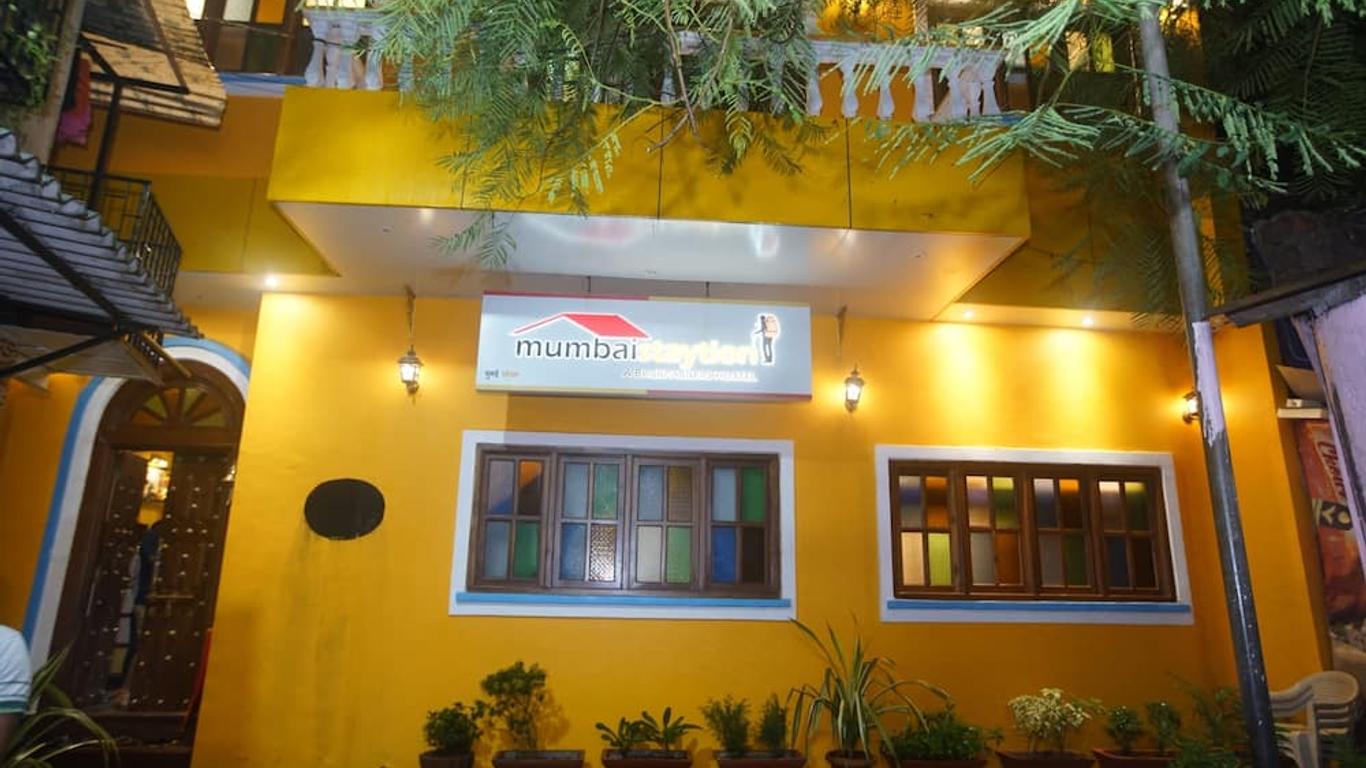 Mumbai Staytion Dorm - A Backpackers Hostel