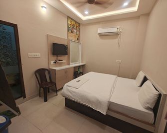 Hotel Pink City - Sīkar