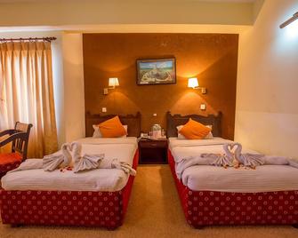 Hotel Chautari pvt ltd - Nagarkot - Bedroom