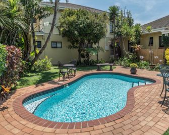 Algoa Guesthouse - Port Elizabeth - Bể bơi
