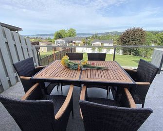 Scenic Lake View Home - Tacoma - Balcony
