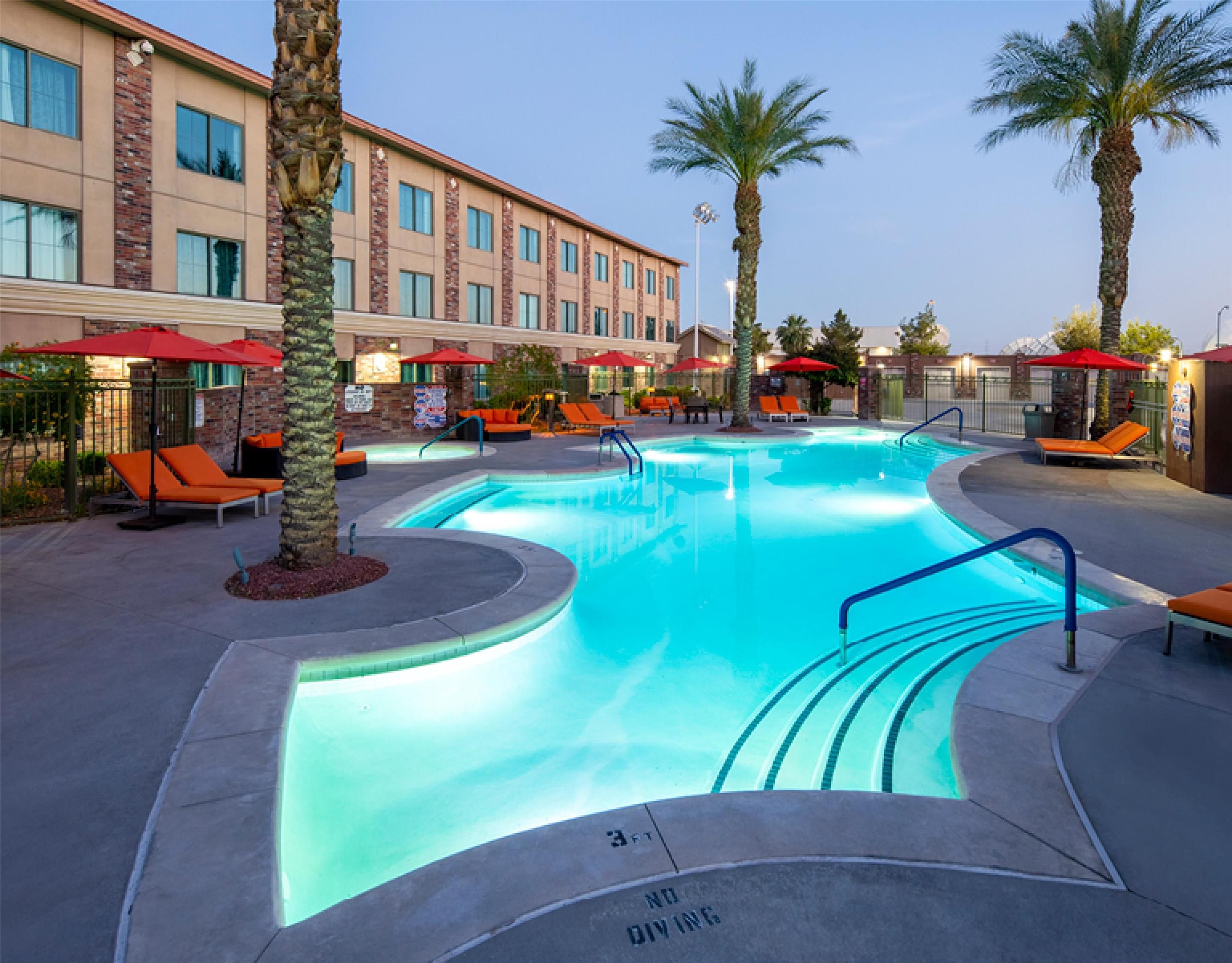 كانيري هوتل آند كازينو