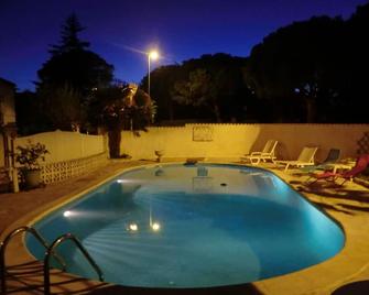 In Villa, Independent Apartment 130 M2 Air-Conditioned. 10x5 Pool - Lattes - Pool