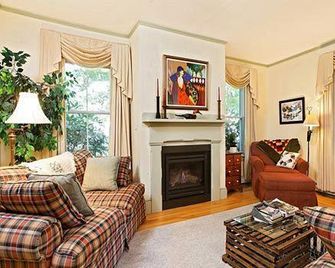 Black Lantern B&b - Topsham - Вітальня