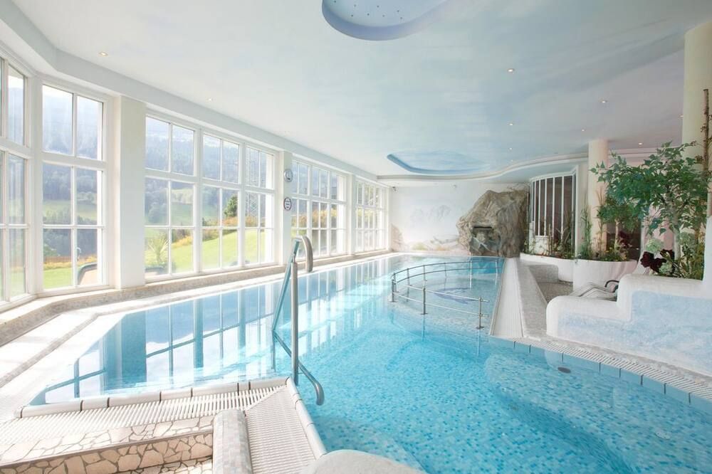 Alpenhotel Neuwirt - שלאדמינג - בריכה